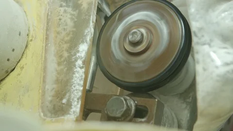 Working in amber factory 動画素材 94722798