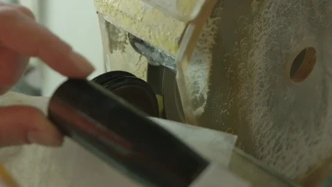 Working in amber factory Vídeo Stock 94722802