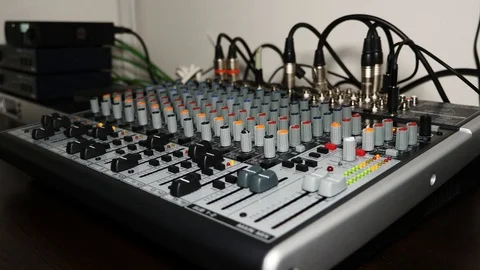 Working And Adjusting Volume Professional Audio Mixing Board 스톡 동영상 92784106