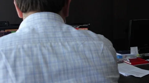 Working on bloomberg computers Stock Footage 77046753