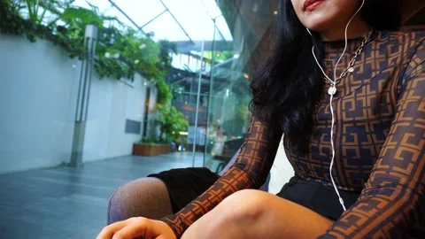 Working in Cafe' Stock Footage 164504566
