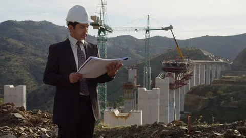 Working, Construction, Construction Site, Business, Businessman, Full Suit, Video stock 95817468