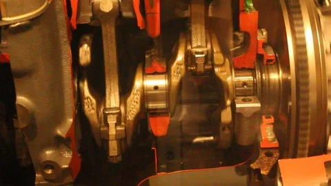 Working Crankshaft, cutaway Stock Footage 92936311