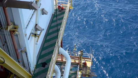 Working At The Edge Platform. Video stock 129529712