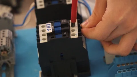 Working with electronic constructor 스톡 동영상 86856546