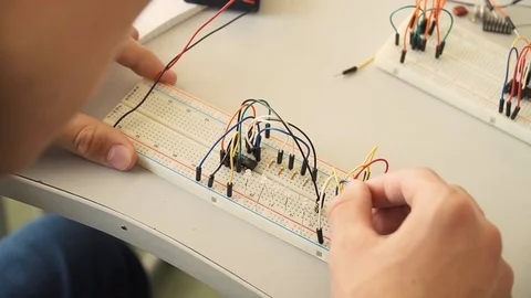 Working with electronic constructor 動画素材 86856659