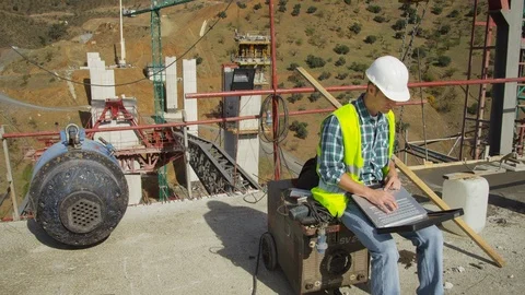 Working, Engineer, Construction Site, Construction, Wide Shot, Lockdown, 10 Stock Footage 95847494