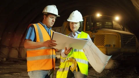 Working, Engineer, Construction Site, Construction, Medium Shot, Lockdown, 20 Video stock 95954136