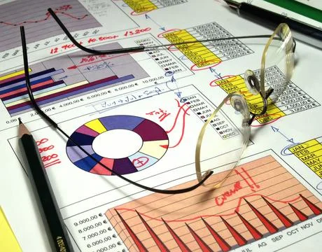 Working on graph analysis Stockfoto's