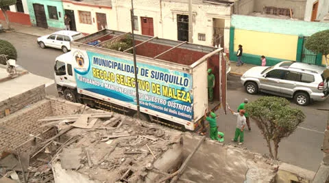 Working With Green Waste, Lima, Peru Vidéo 24684585