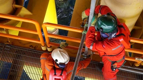 Working at height and overboard. Video stock 94559793
