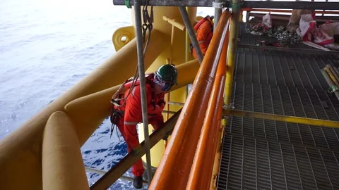 Working at height and overboard. Video stock 94560059