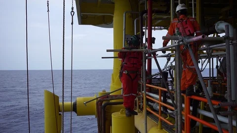 Working at height and overboard. Video stock 94560116