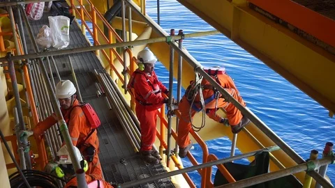 Working at height and overboard. Video stock 94561042