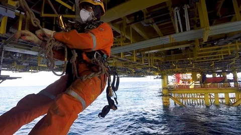 Working at height and overboard. Stock-Footage 108396361