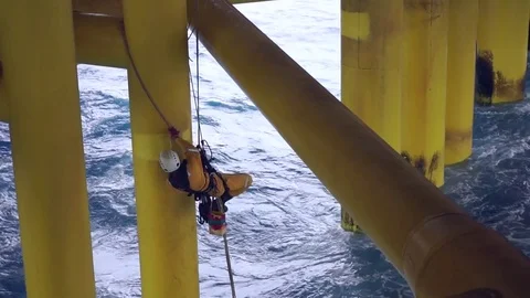 Working at height and overboard using abseiling technique. Video stock 83606336
