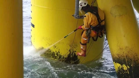 Working at height and overboard using abseiling technique. Video stock 83606469
