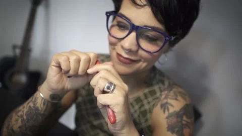 Working at home. Taking a marker Vidéo 132424468