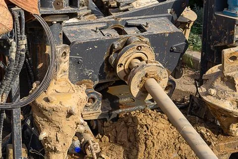 A working horizontal directional drilling machine with a rotating shaft and r Stock Photos