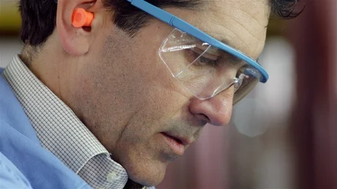 Working, Indoors, Day, Focus On Foreground, Close-Up, Lockdown, 30 Seconds Or Stock Footage 94100139