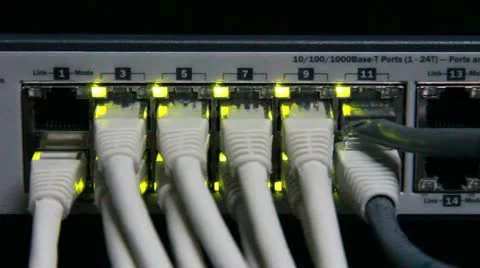 Working Internet swithc with UTP cables and 10/100/1000 Mbps Stock-Footage 11570144