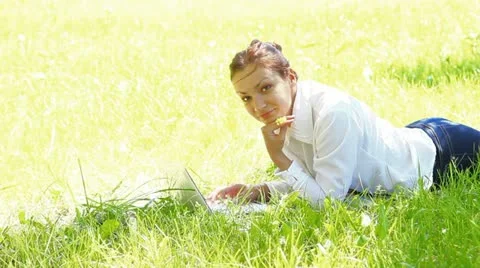 Working on lap 스톡 동영상 11241185