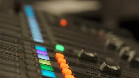 Working on a large sound mixer Vidéo 260968804