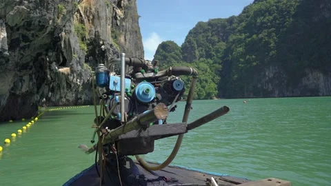 Working long tail boat engine at Phang Nga Bay Thailand. Vídeo Stock 144864060