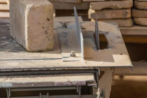 The working on the machine cuts the stone, laser disk 写真素材