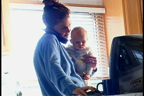 Working Mom Video stock 2592973