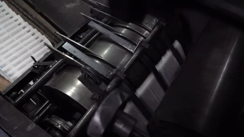 Working old printing machine printing newspaper in typographical printing h.. Stock Footage 255118301