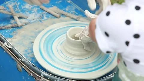 Working on a potters wheel Stock Footage 138096675
