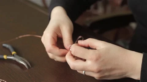  working process making jewelry sketch for wire wrapped bijouterie top view.  스톡 동영상 88609177