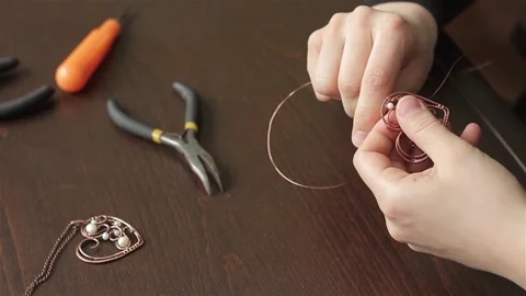  working process making jewelry sketch for wire wrapped bijouterie top view.  스톡 동영상 88635813