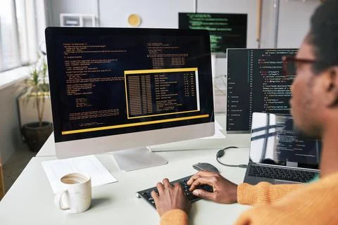 Working on Programming Code 库存照片