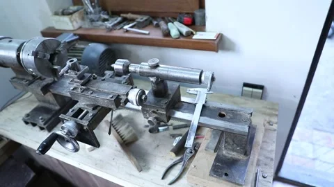Working tools 4 Video stock 320504139