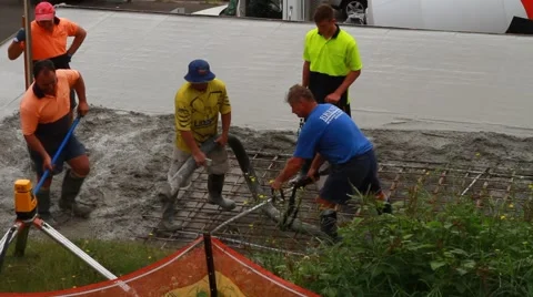 Workmen during Concrete pore. Video stock 47834845
