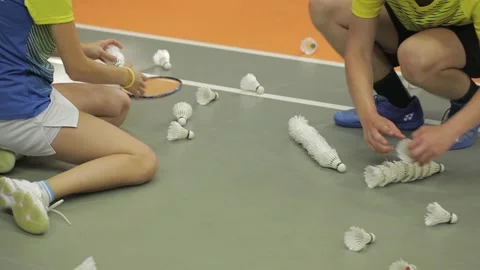 Workout warm-up and badminton game Vídeo Stock 142878458