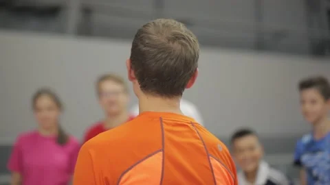 Workout warm-up and badminton game 動画素材 142879023