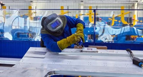 Workshop for assembling metal frames for subway cars, trams and trains. Foto stock