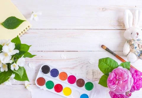  Workspace of creative worker Desk of creative worker. Paints, brush and f... 스톡 사진