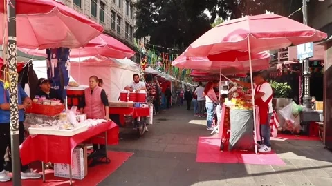 World Cup euphoria continues in Mexico after opening day, Ciudad de México, MX - 스톡 동영상 337561180