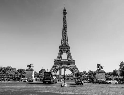 The world famous Eiffel Tower in Paris - PARIS / FRANCE - SEPTEMBER 24, 2017 Stock Photos