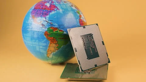 World globe and microprocessors against an orange background Video stock 161498061