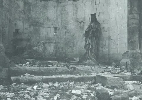 World War 1 – Inside heavy damaged church, parts of the interior mother Maria Stock Photos