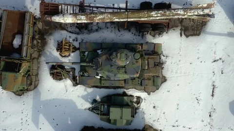 World War II M-60 Tank - Aerial [4K] 스톡 동영상 104960952