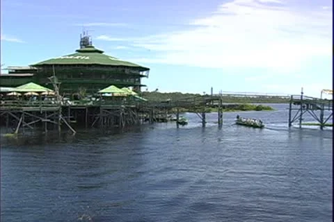 WorldClips-Ariau Lodge & Boat-pan Stock Footage