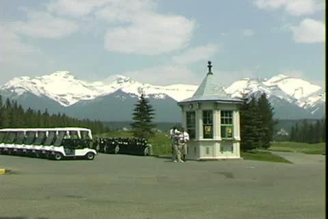 WorldClips-Banff Golf Carts Видео 8947096