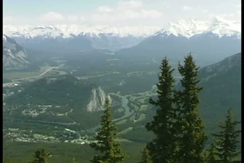 WorldClips-Banff-ws-pans Видео 8947125