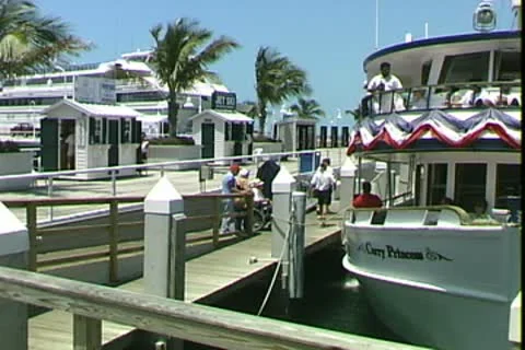 WorldClips-Boat Boarding Stock-Footage 8947597